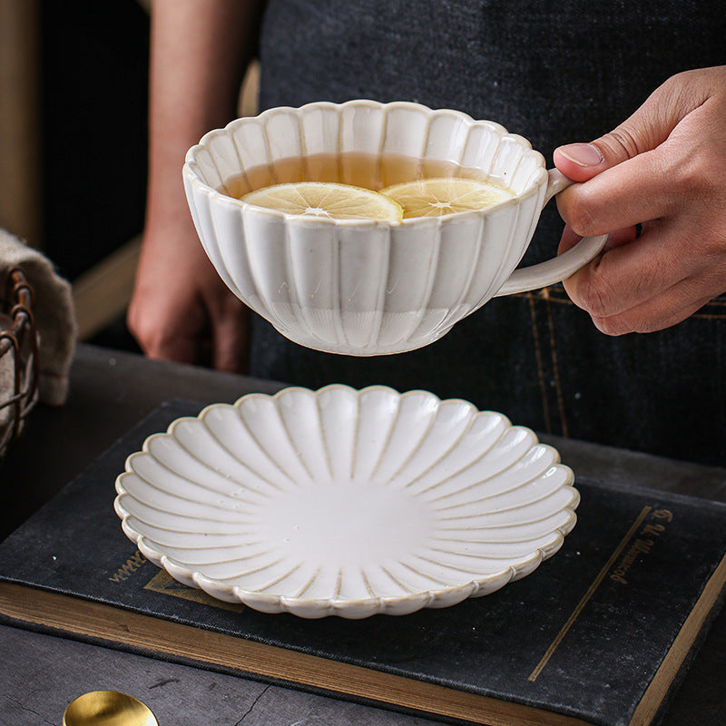 Japanese-style Ceramic Coffee Cup and Saucer Set, Retro Coffee Cup, Chrysanthemum Coffee Shop Coffee Set, Hand-flushed Coffee Cu