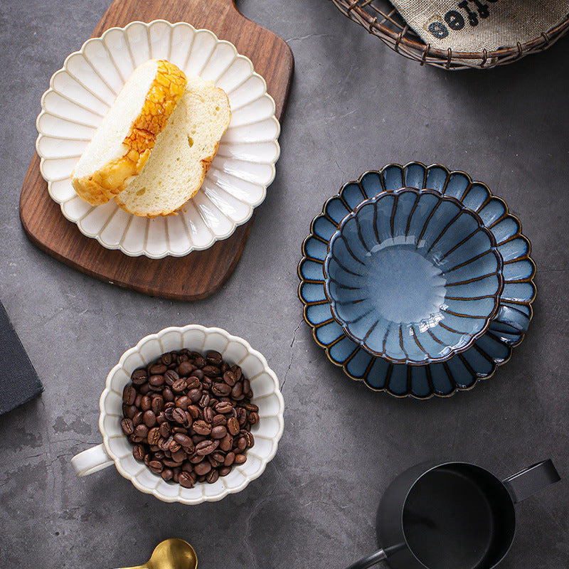 Japanese-style Ceramic Coffee Cup and Saucer Set, Retro Coffee Cup, Chrysanthemum Coffee Shop Coffee Set, Hand-flushed Coffee Cu